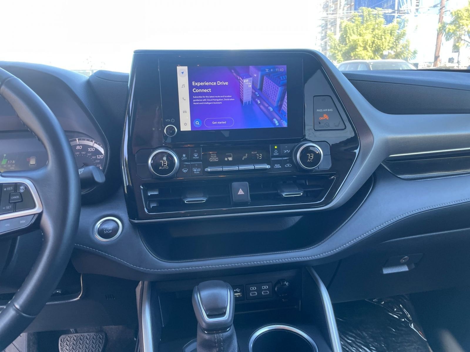 Thumbnail: 2025 Toyota Highlander - 18