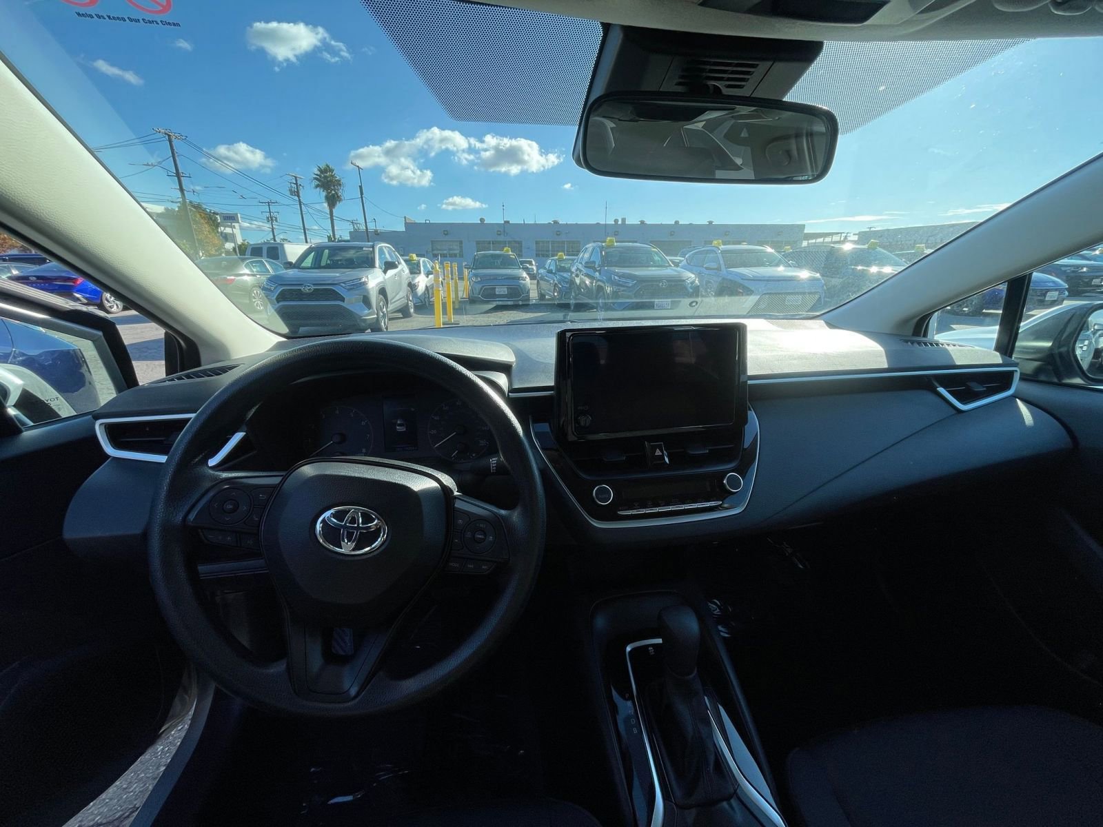 Thumbnail: 2025 Toyota Corolla - 33