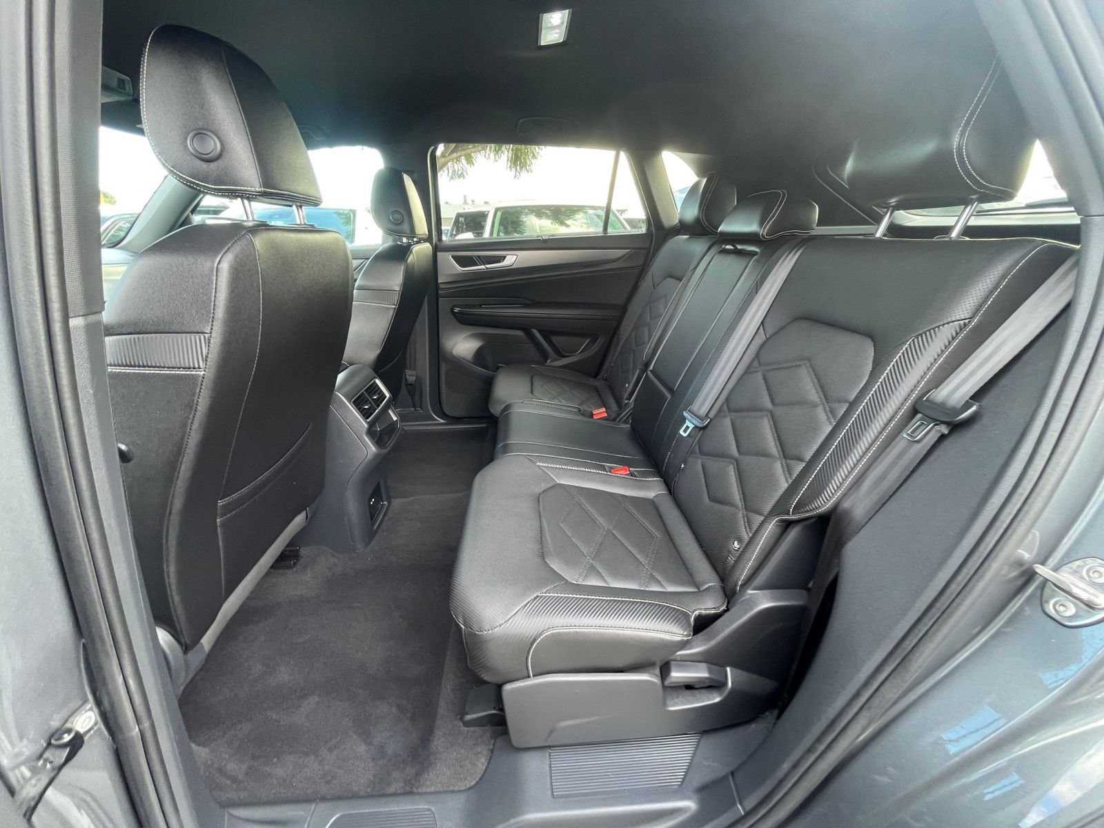 Thumbnail: 2025 Volkswagen Atlas - 25