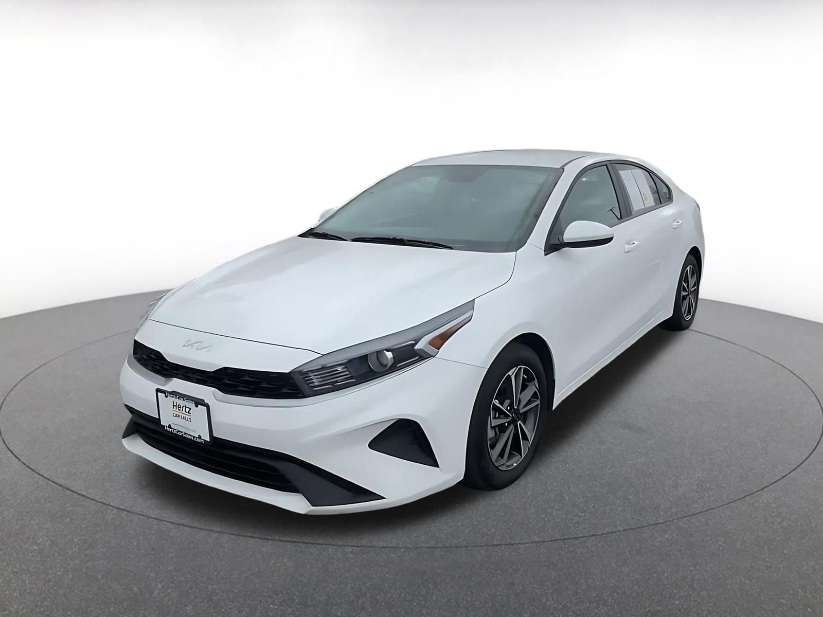 Thumbnail: 2024 Kia Forte - 7