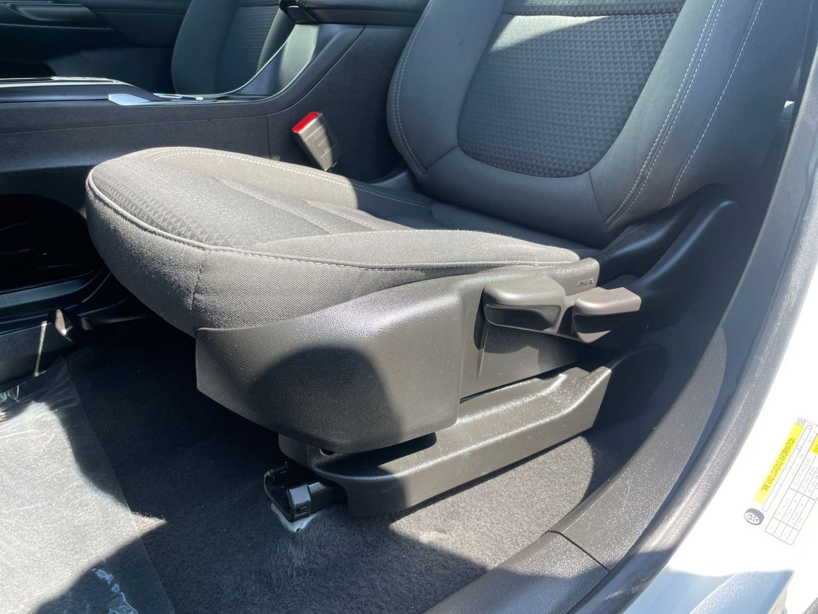 Thumbnail: 2023 Chevrolet Bolt EV - 28