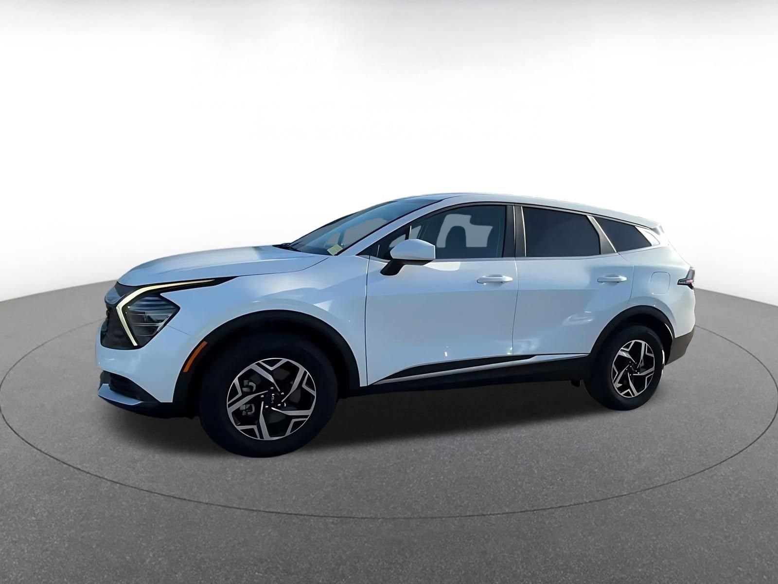 Thumbnail: 2025 Kia Sportage - 7