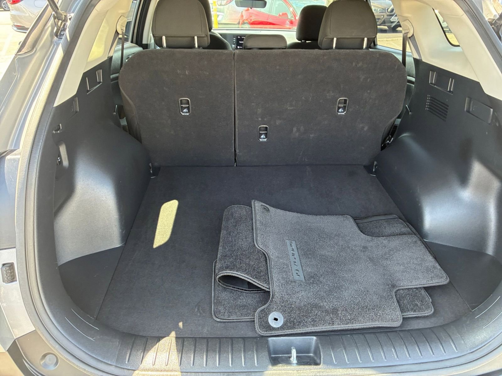 Thumbnail: 2025 Kia Sportage - 31