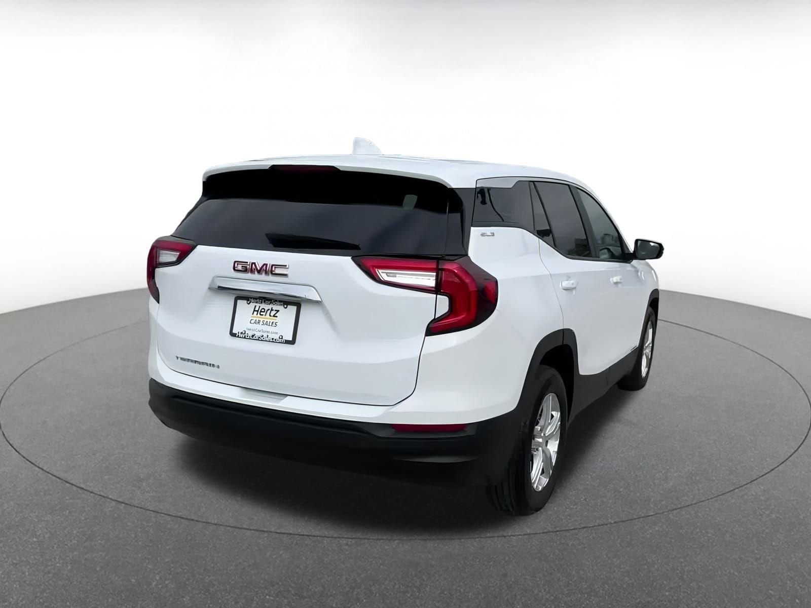 Thumbnail: 2024 GMC Terrain - 14