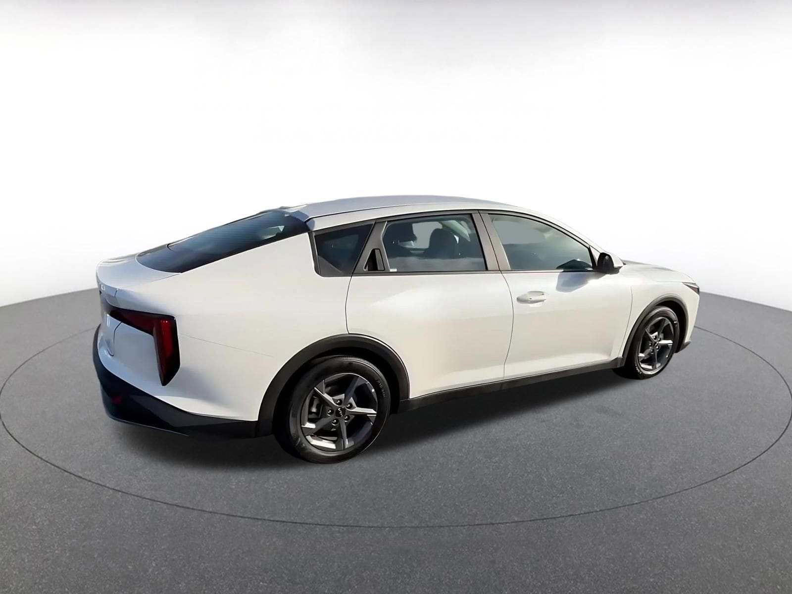 Thumbnail: 2025 Kia K4 - 14