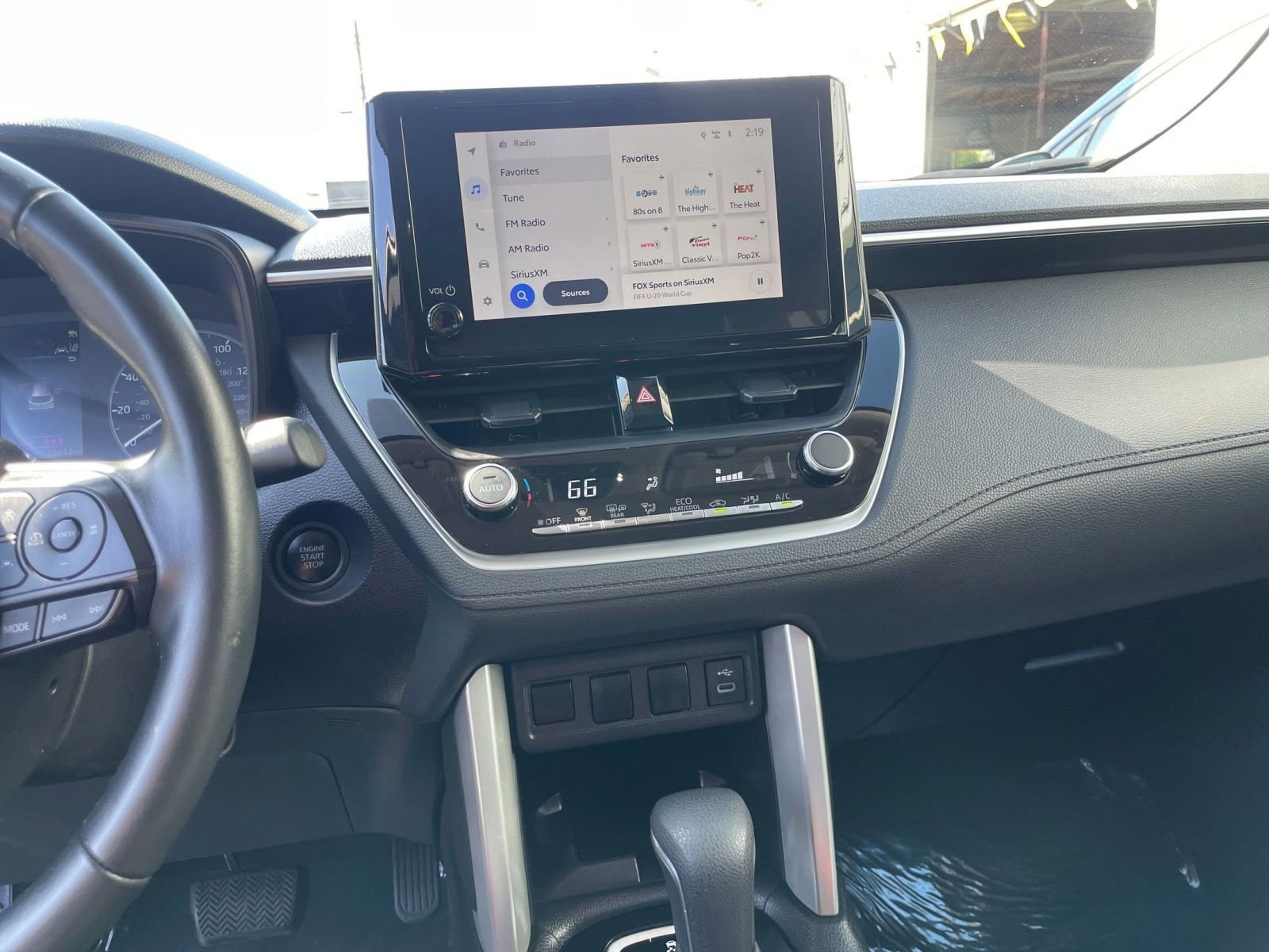 Thumbnail: 2025 Toyota Corolla Cross - 18