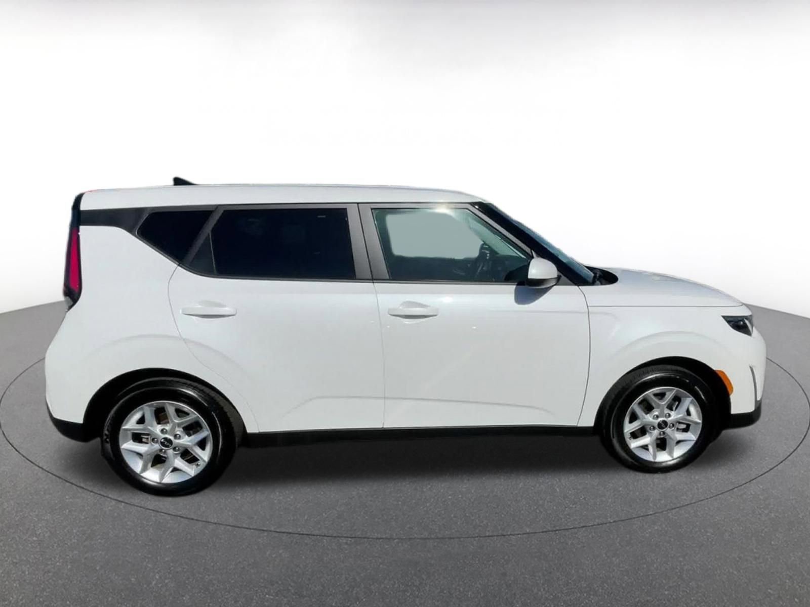 Thumbnail: 2025 Kia Soul - 16