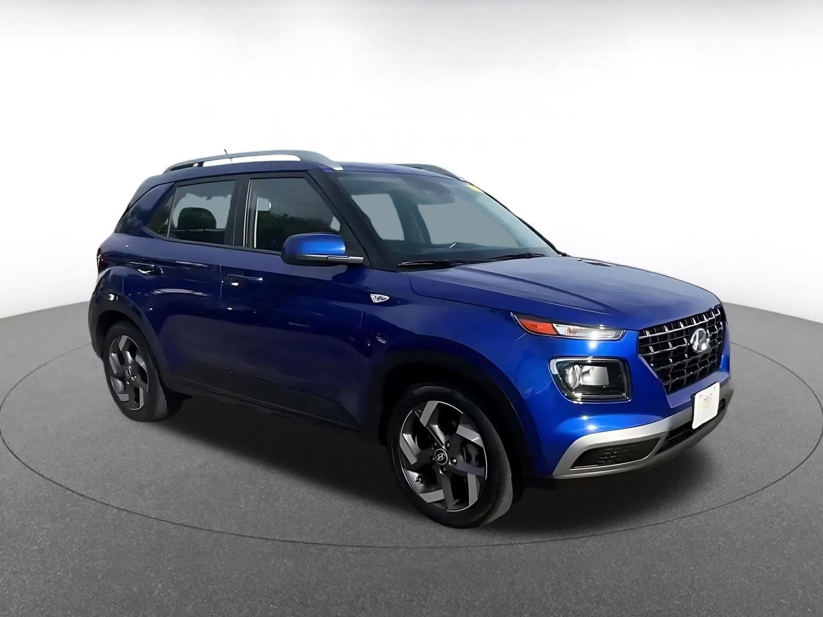 Thumbnail: 2025 Hyundai Venue - 2
