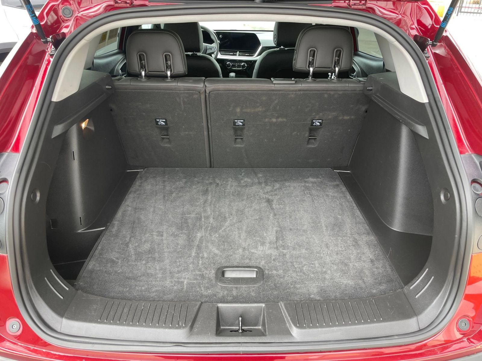 Thumbnail: 2025 Chevrolet Trax - 31