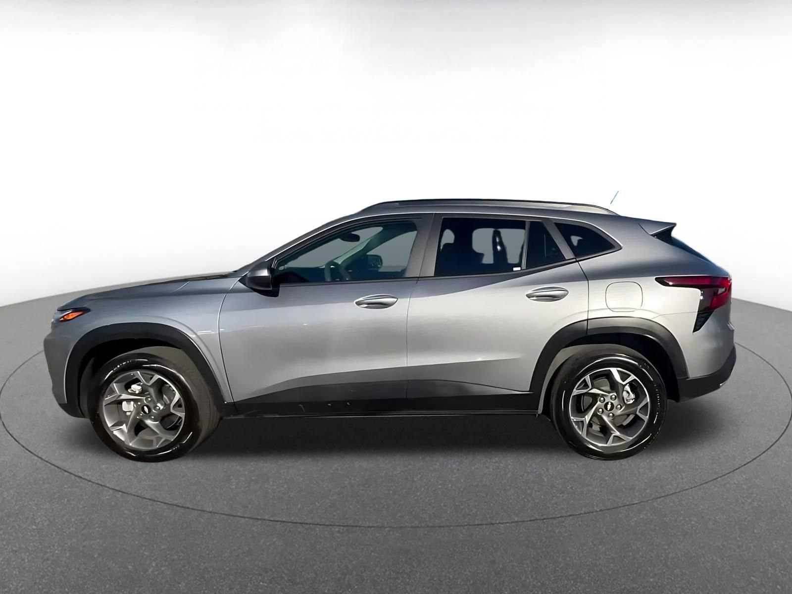 Thumbnail: 2025 Chevrolet Trax - 9