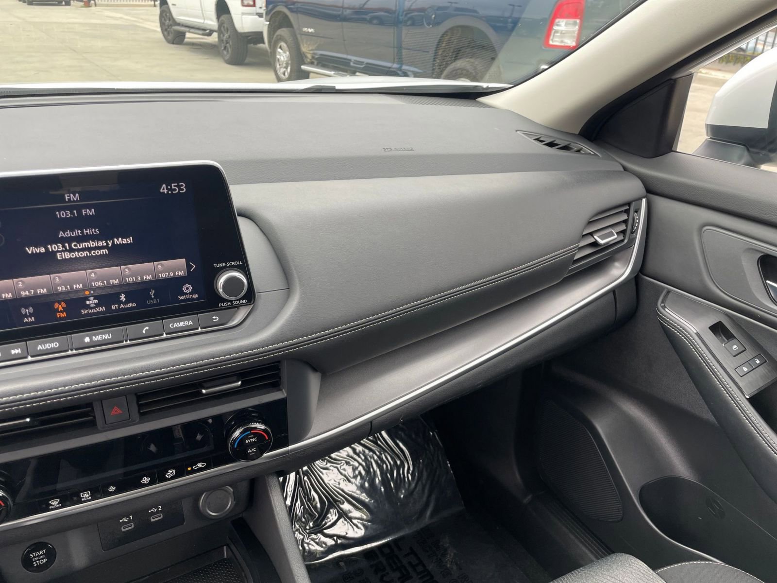2024 Nissan Rogue SV 35
