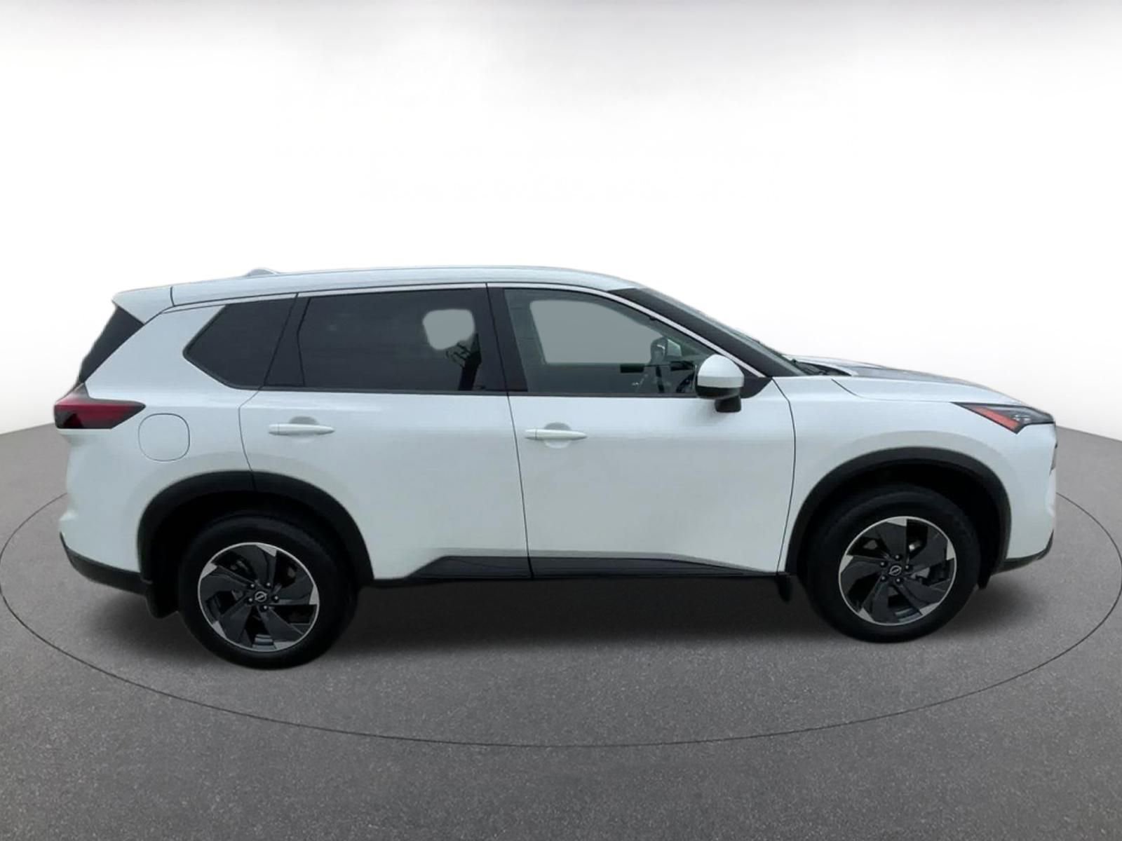 2024 Nissan Rogue SV 16