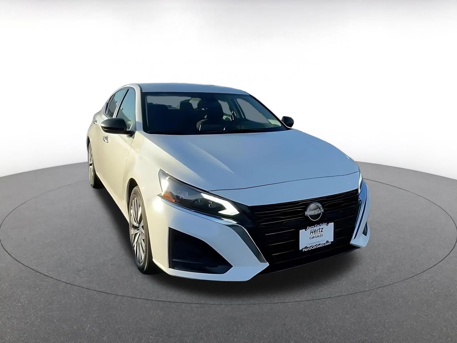 Thumbnail: 2025 Nissan Altima - 3