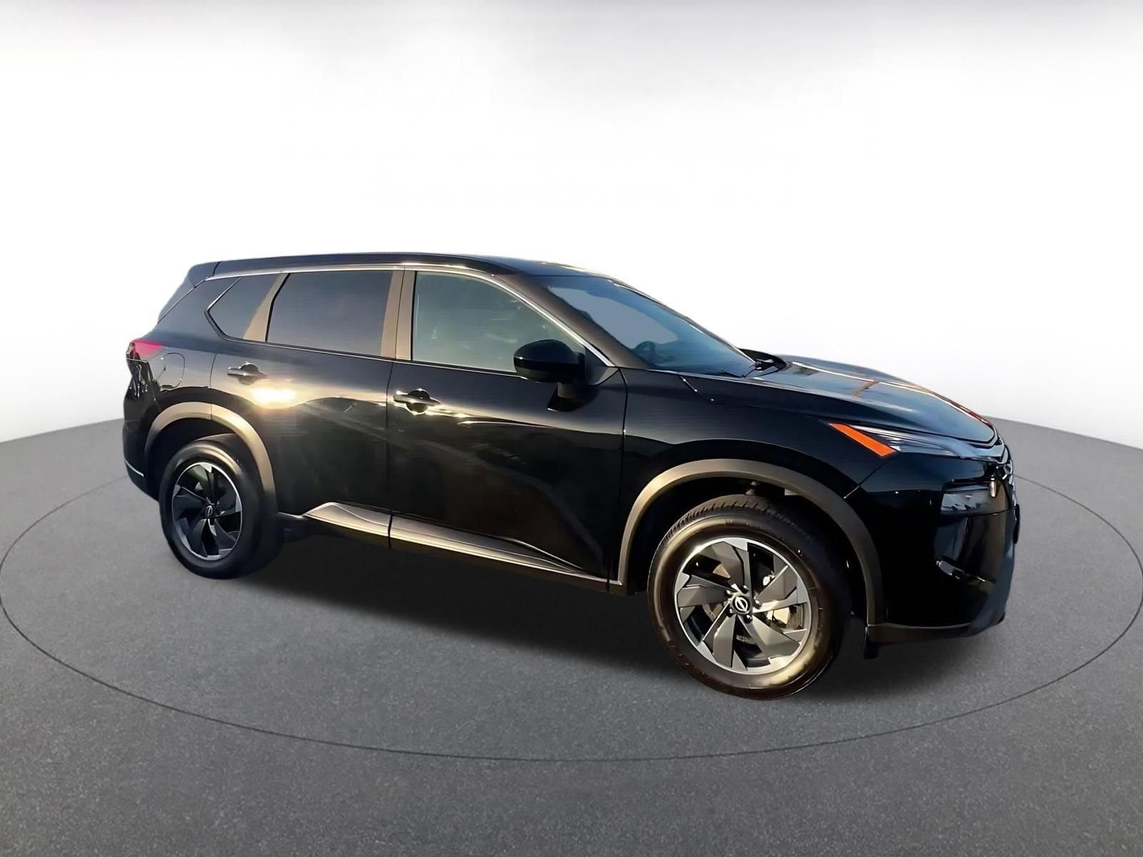 Thumbnail: 2025 Nissan Rogue - 2