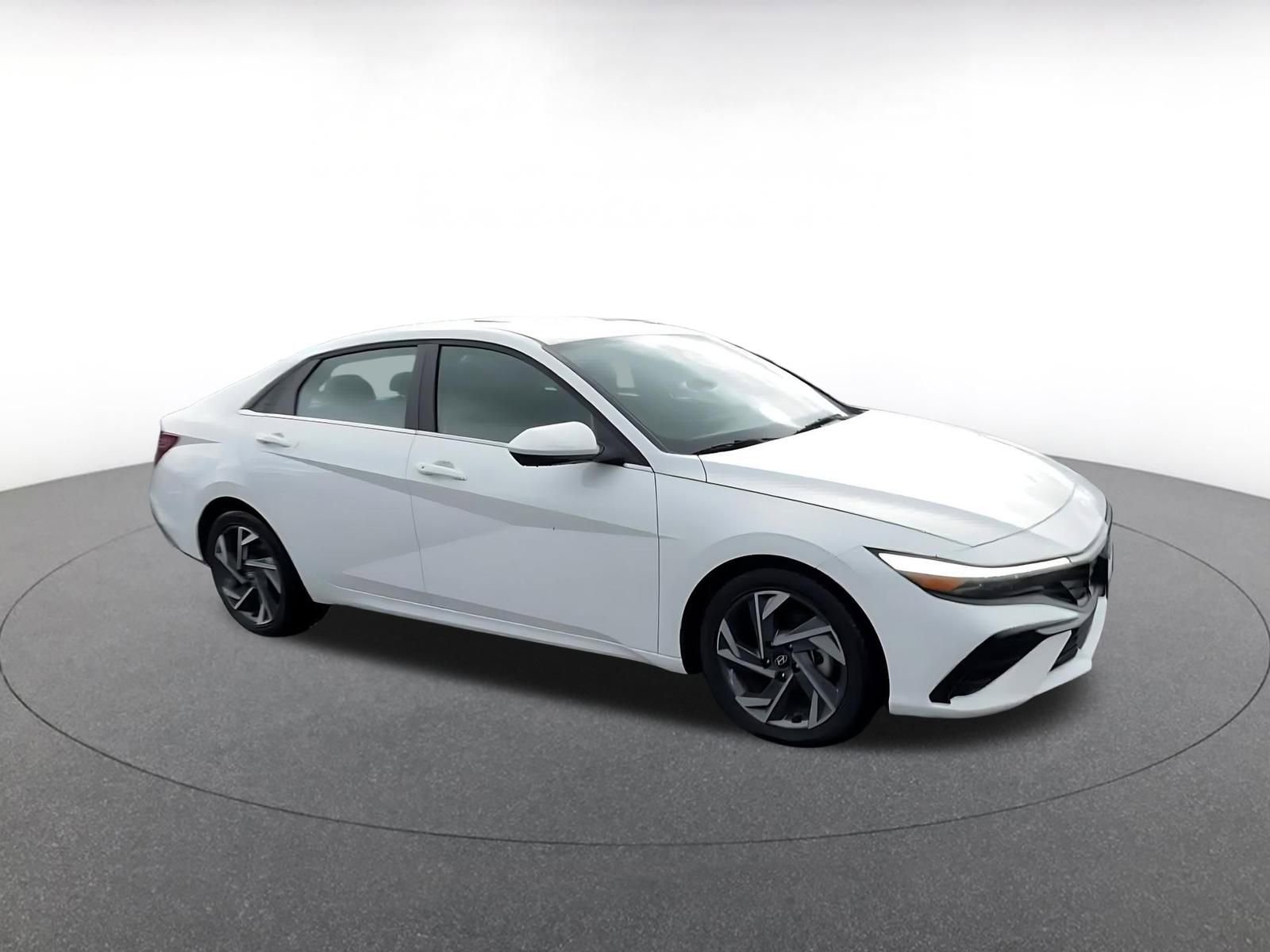 Thumbnail: 2025 Hyundai Elantra - 2