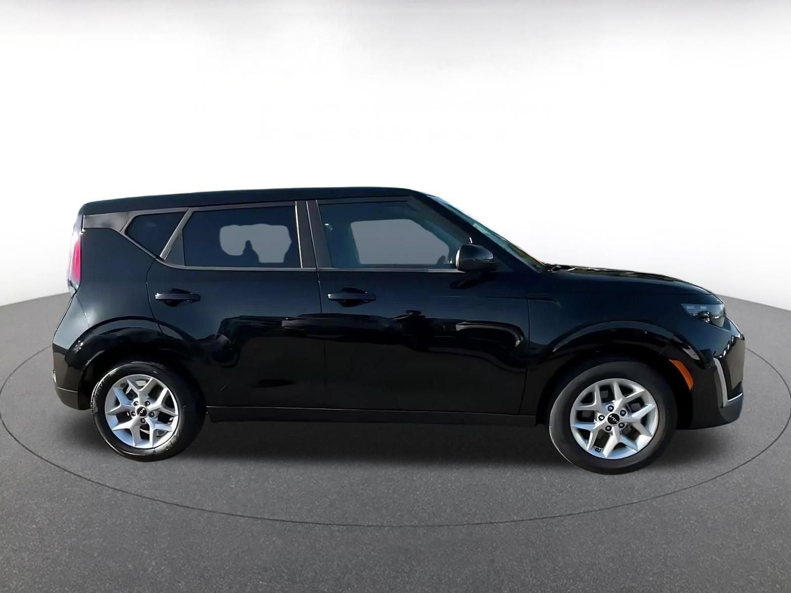 Thumbnail: 2025 Kia Soul - 15