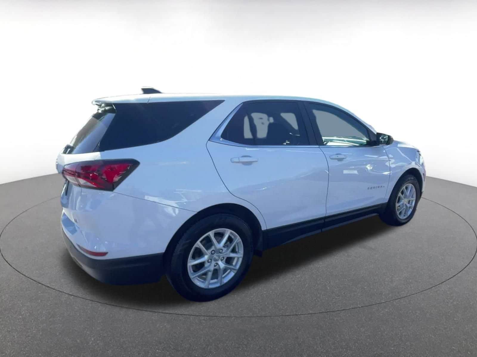 Thumbnail: 2024 Chevrolet Equinox - 15