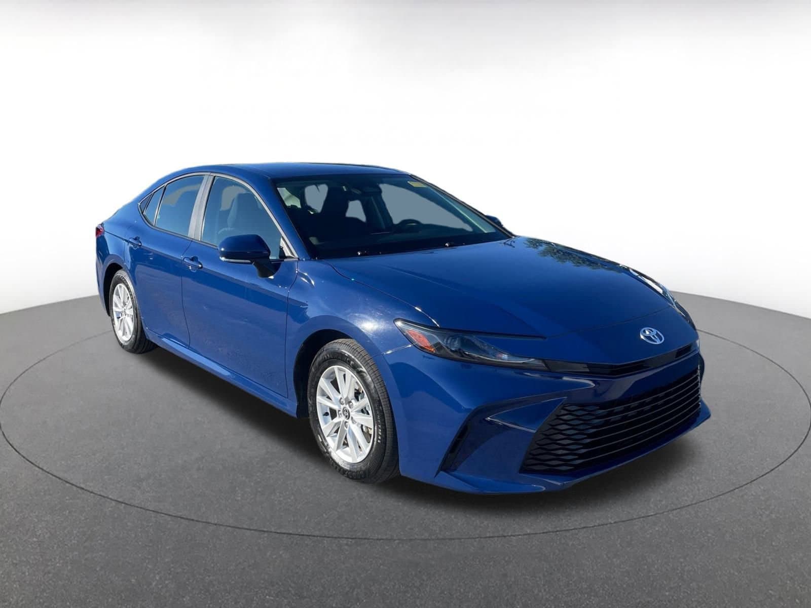 Thumbnail: 2025 Toyota Camry - 1