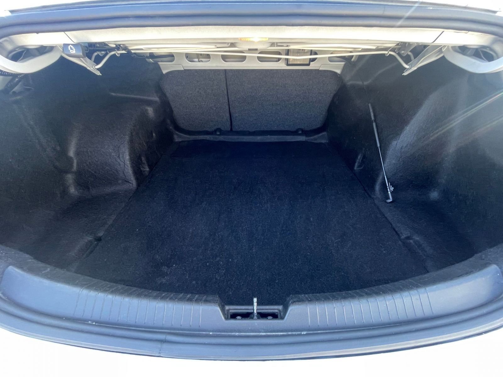 Thumbnail: 2023 Chevrolet Malibu - 31