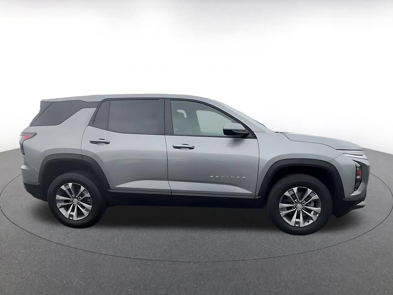 Thumbnail: 2025 Chevrolet Equinox - 16