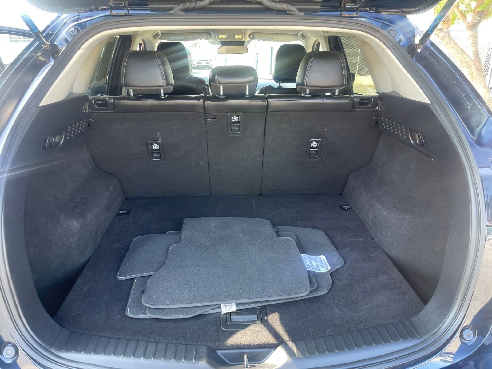 Thumbnail: 2025 Mazda CX-5 - 31