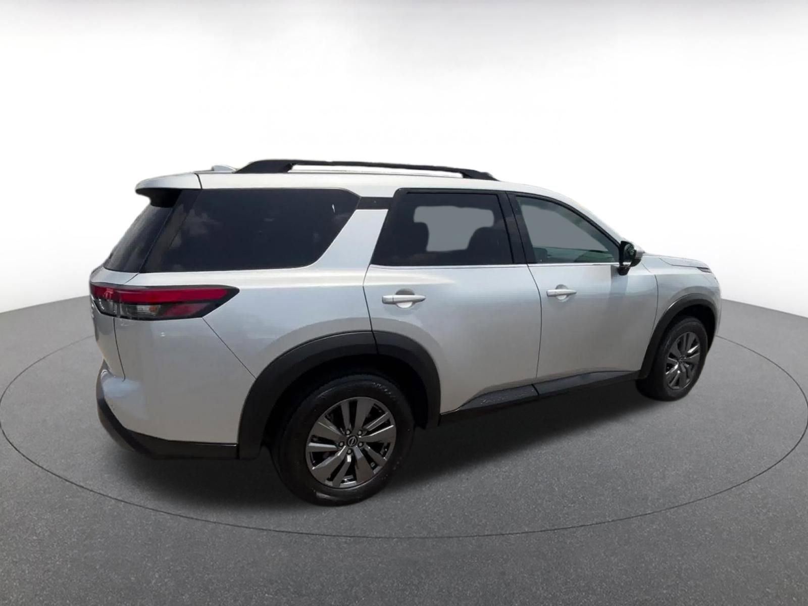 Thumbnail: 2025 Nissan Pathfinder - 15