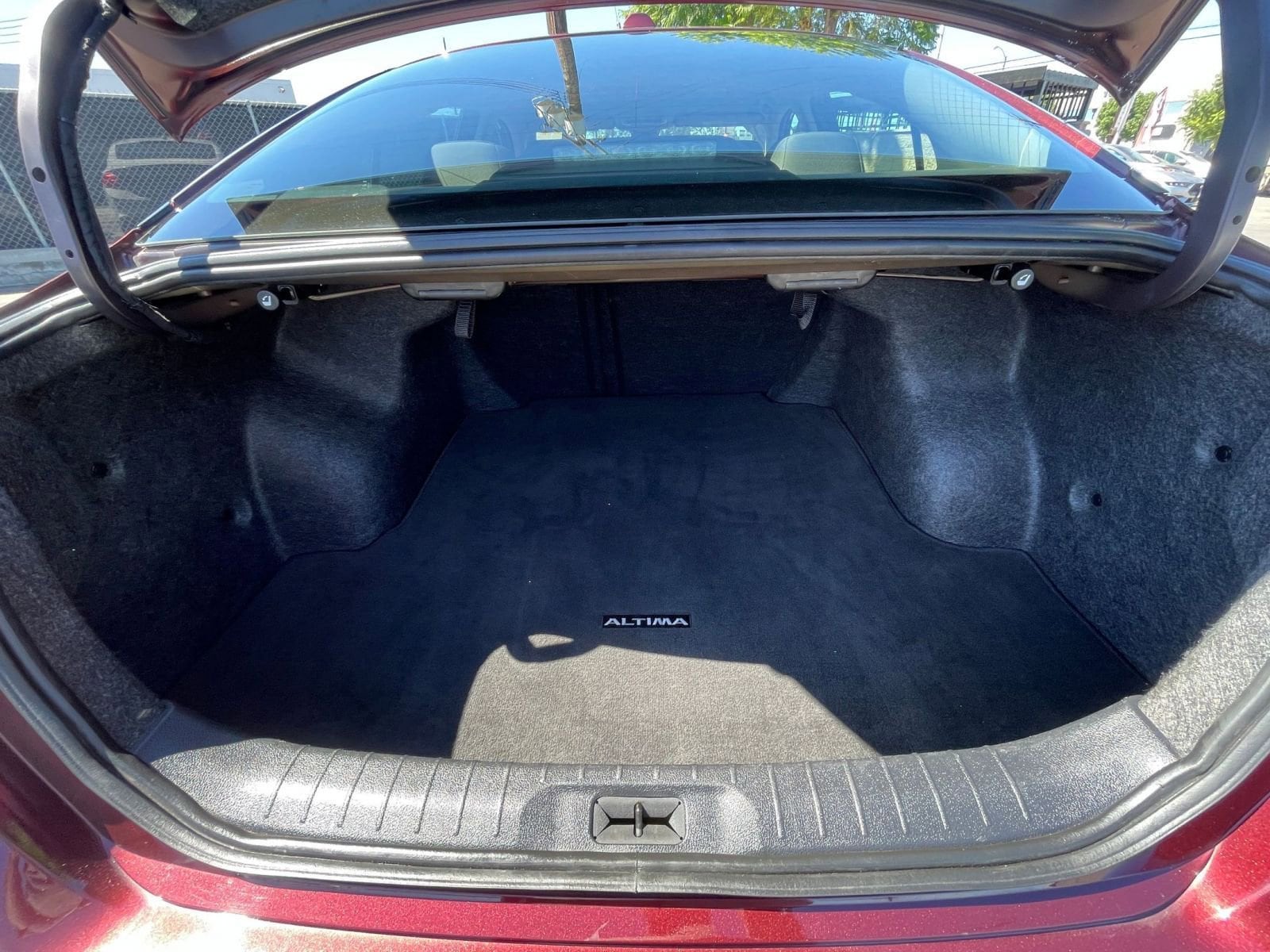 Thumbnail: 2024 Nissan Altima - 31