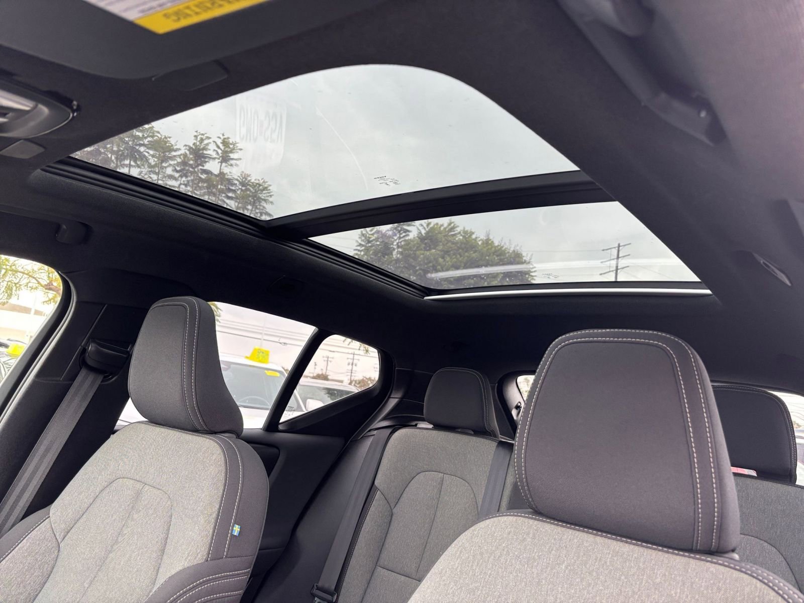 Thumbnail: 2024 Volvo XC40 - 29