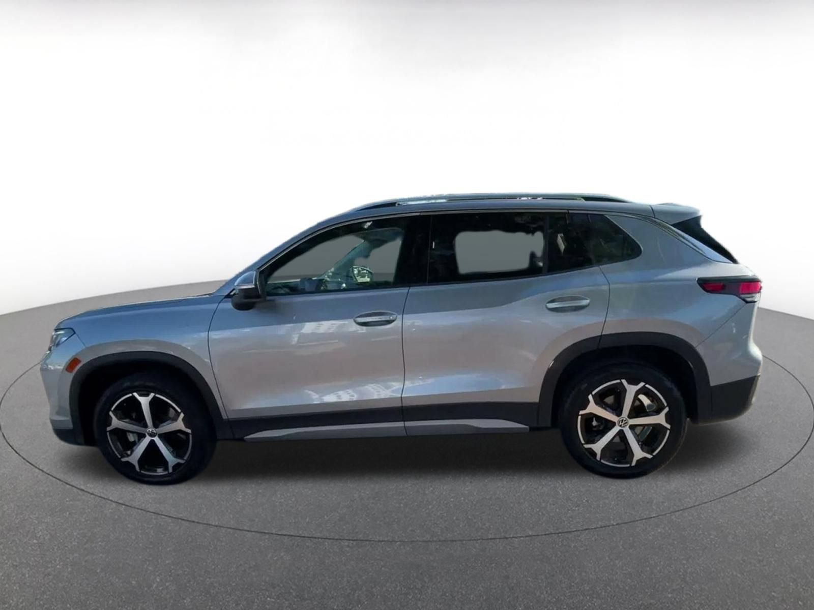 Thumbnail: 2026 Volkswagen Tiguan - 8