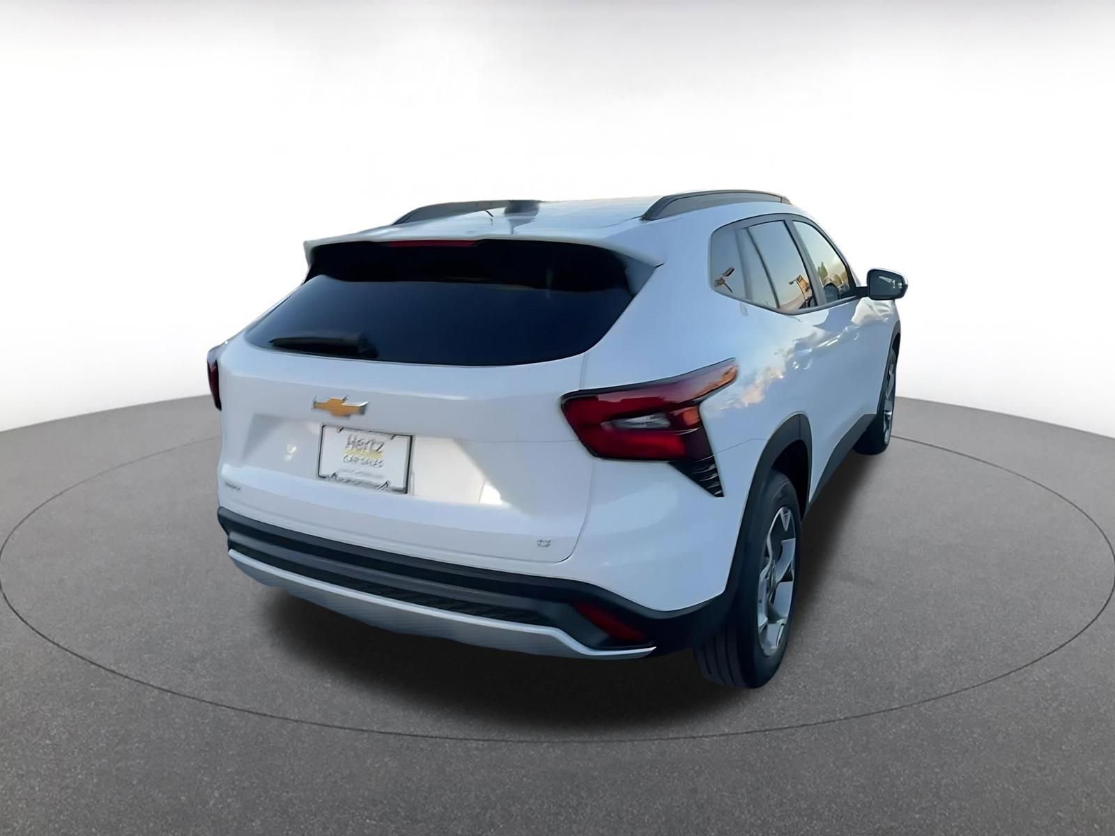 Thumbnail: 2025 Chevrolet Trax - 14