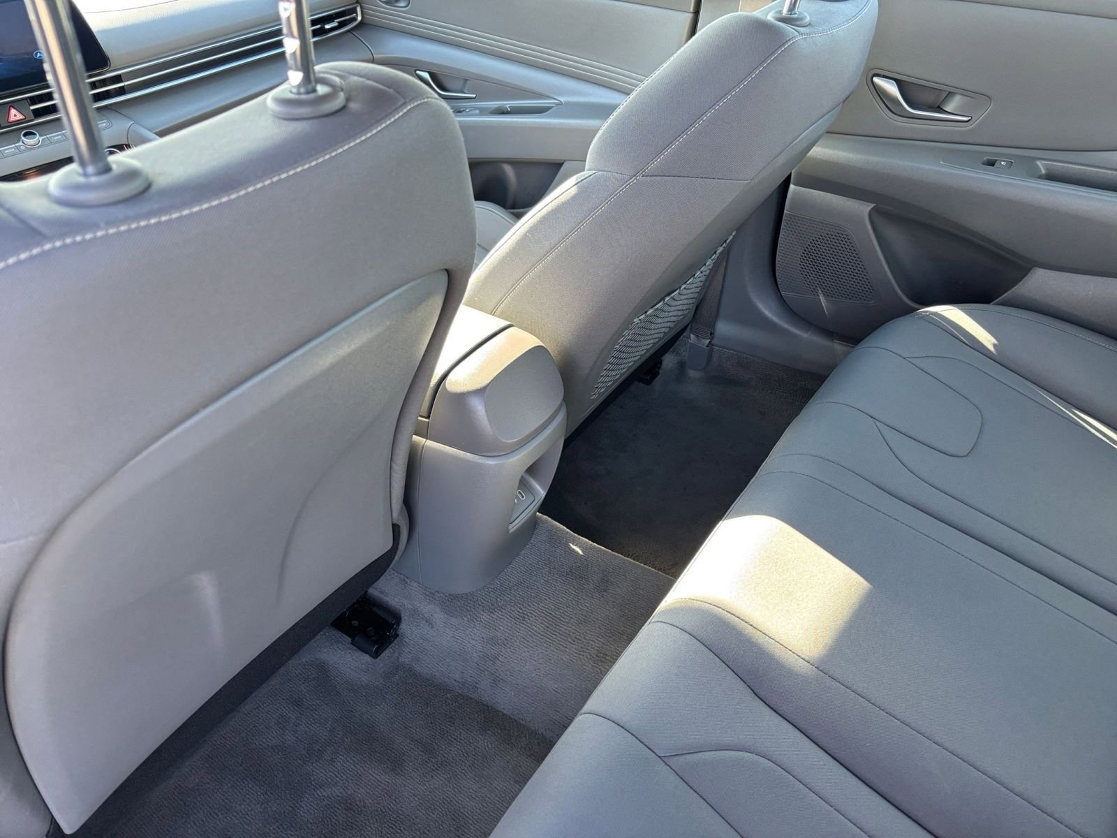 Thumbnail: 2025 Hyundai Elantra - 24