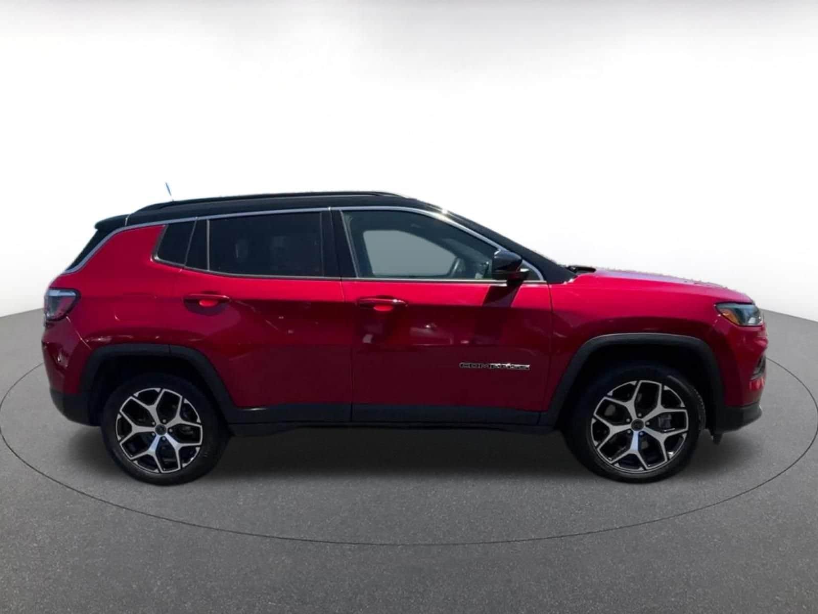 Thumbnail: 2025 Jeep Compass - 15