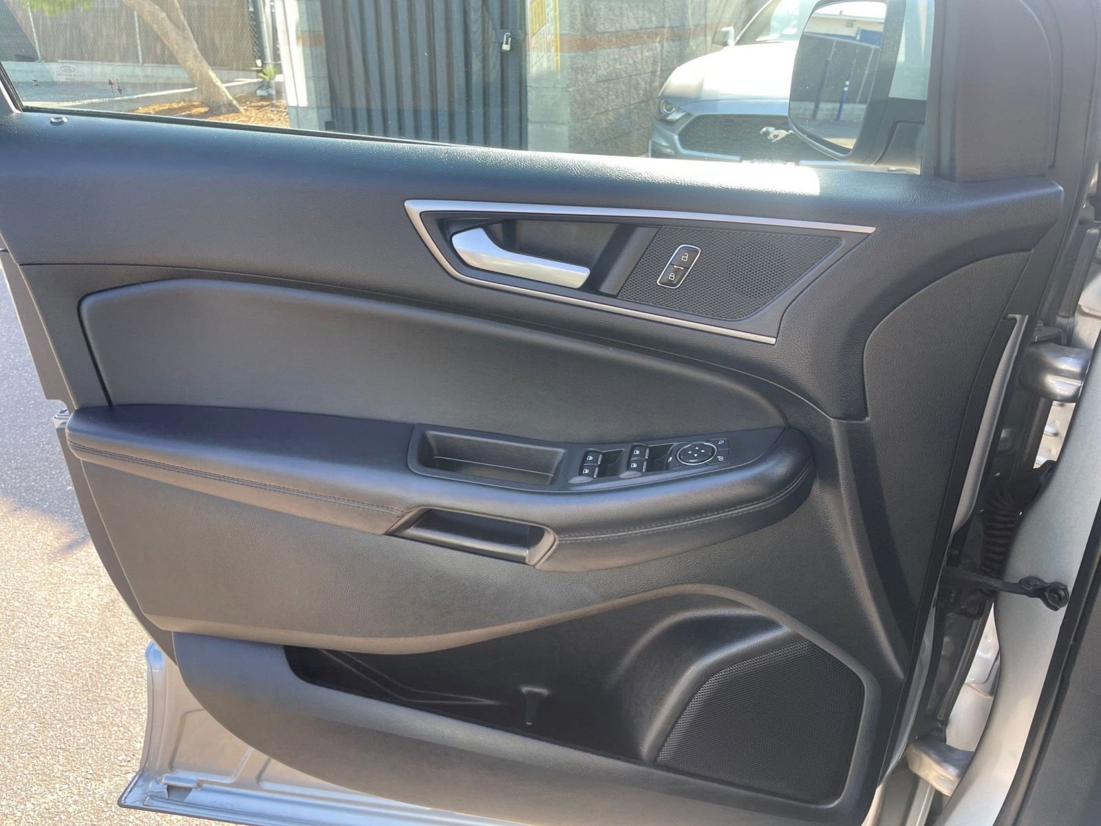 Thumbnail: 2023 Ford Edge - 20
