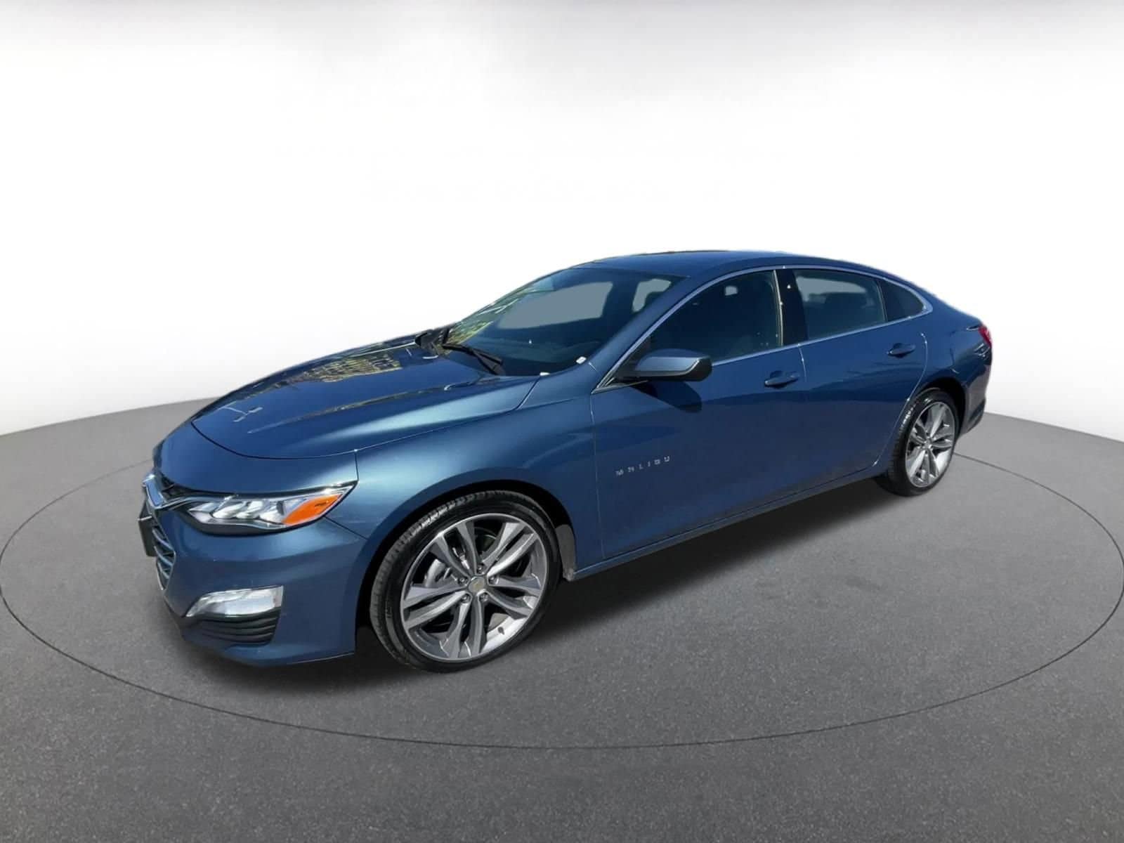 Thumbnail: 2024 Chevrolet Malibu - 8