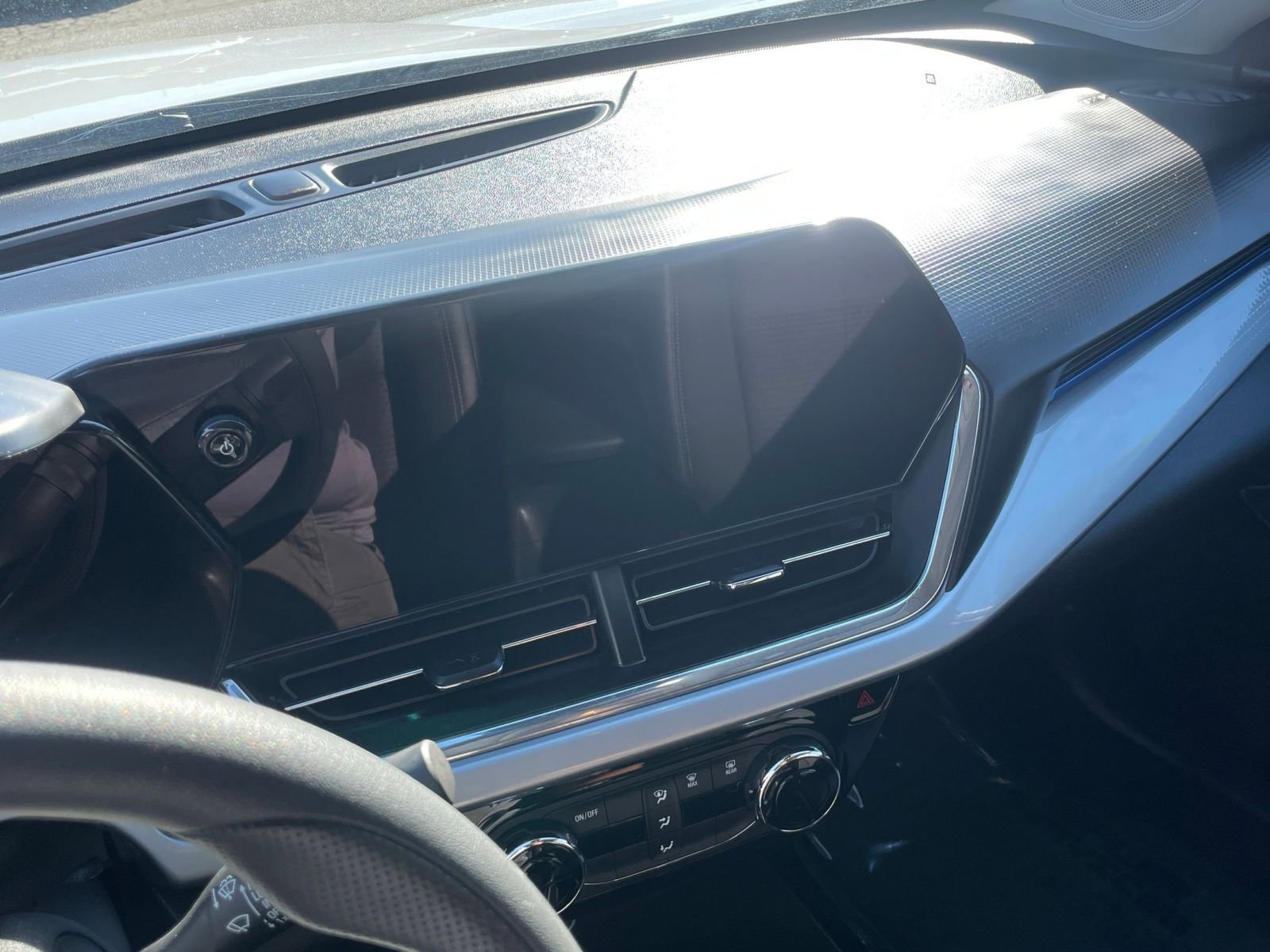 Thumbnail: 2025 Chevrolet Trax - 17