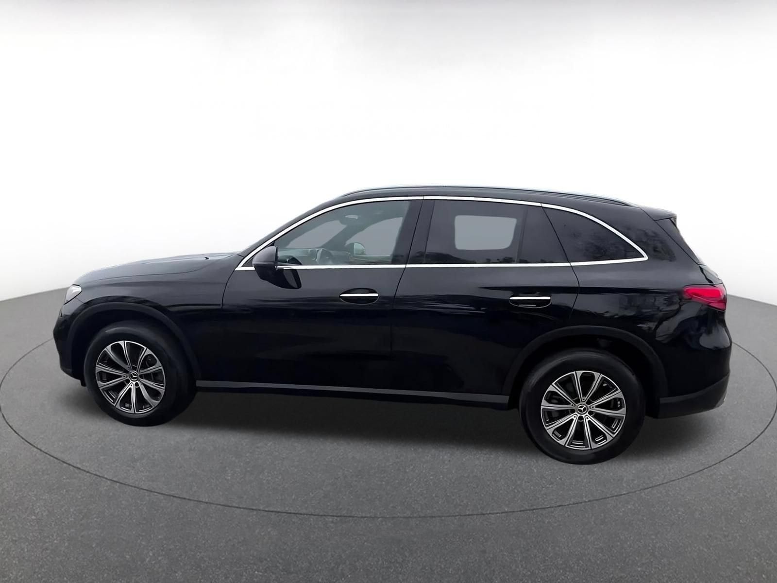 Thumbnail: 2024 Mercedes-Benz GLC - 7