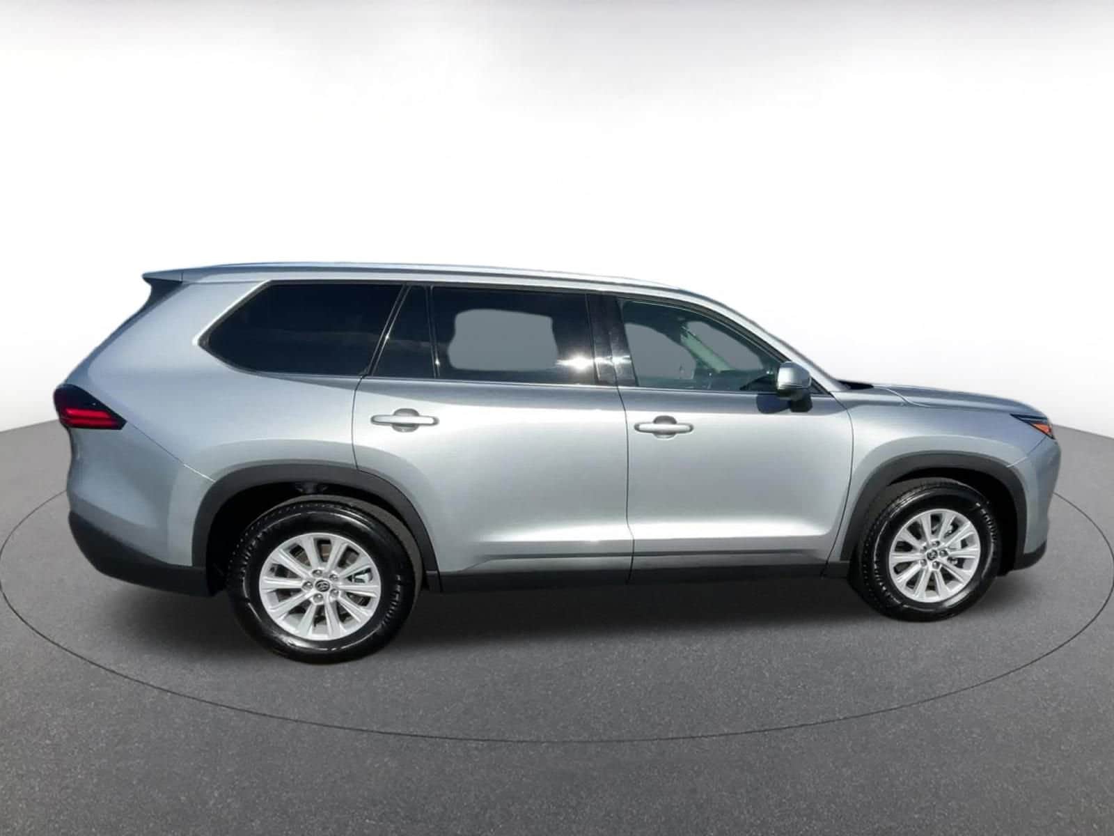 Thumbnail: 2025 Toyota Grand Highlander - 16