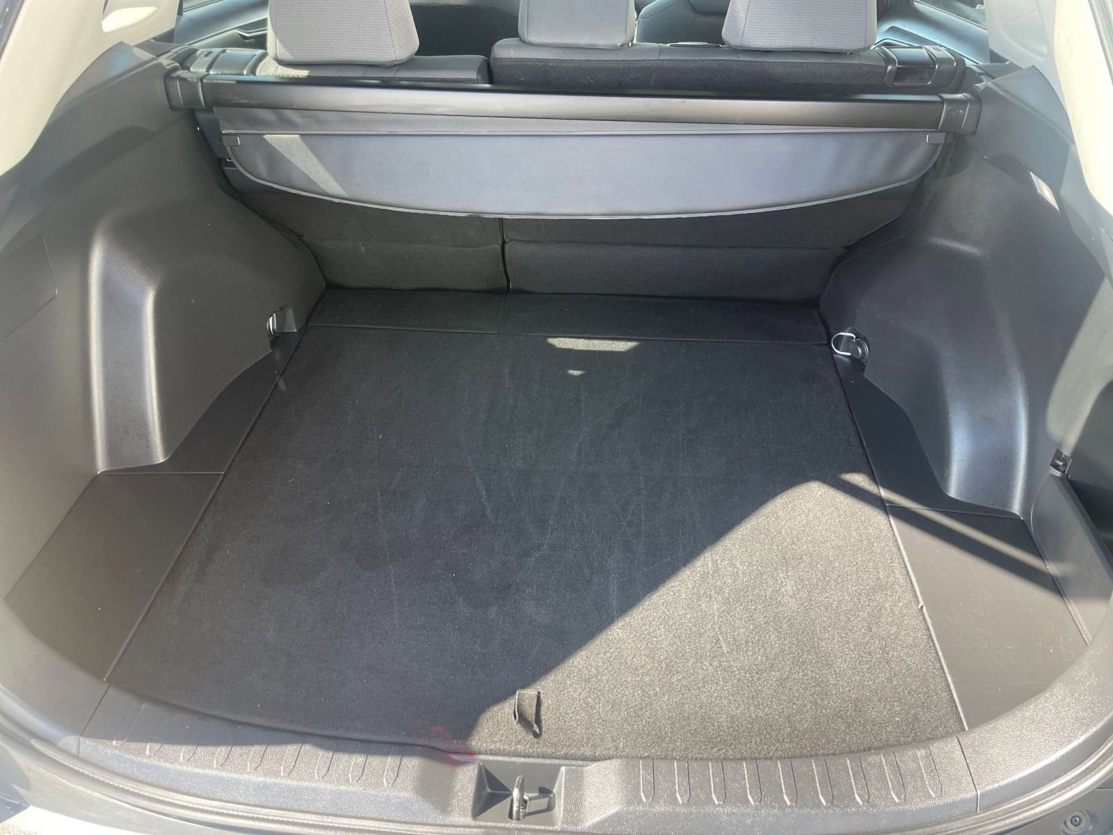 Thumbnail: 2025 Toyota RAV4 - 31