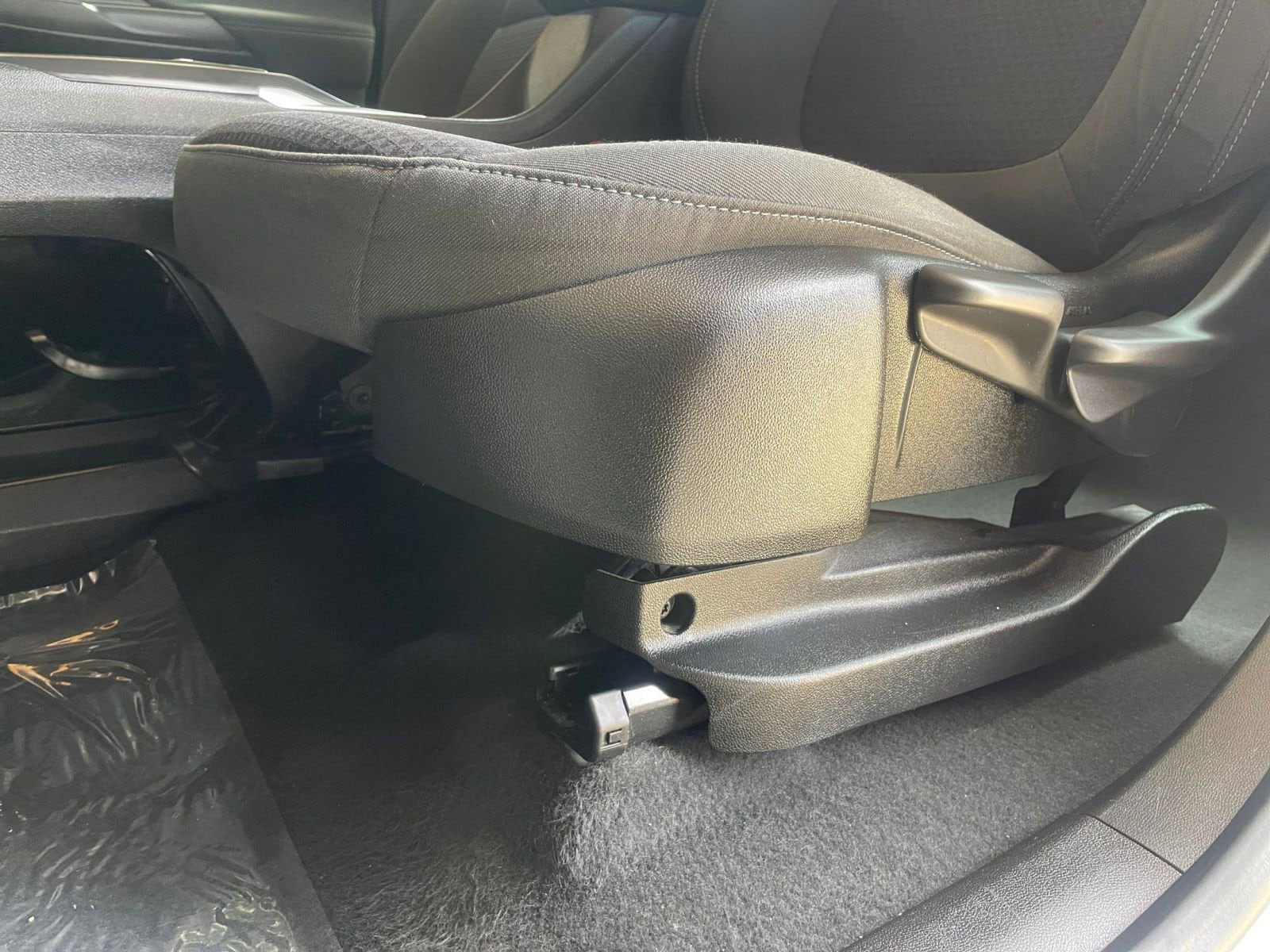 Thumbnail: 2023 Chevrolet Bolt EV - 28