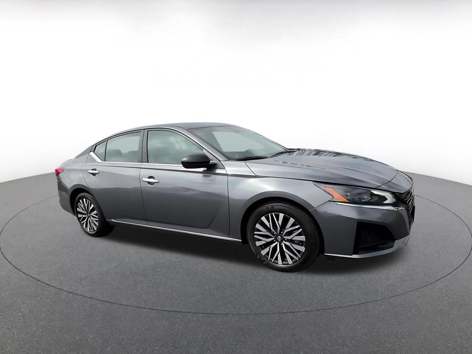 Thumbnail: 2025 Nissan Altima - 2