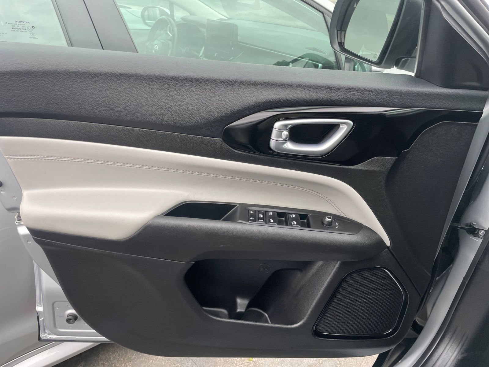 Thumbnail: 2025 Jeep Compass - 18