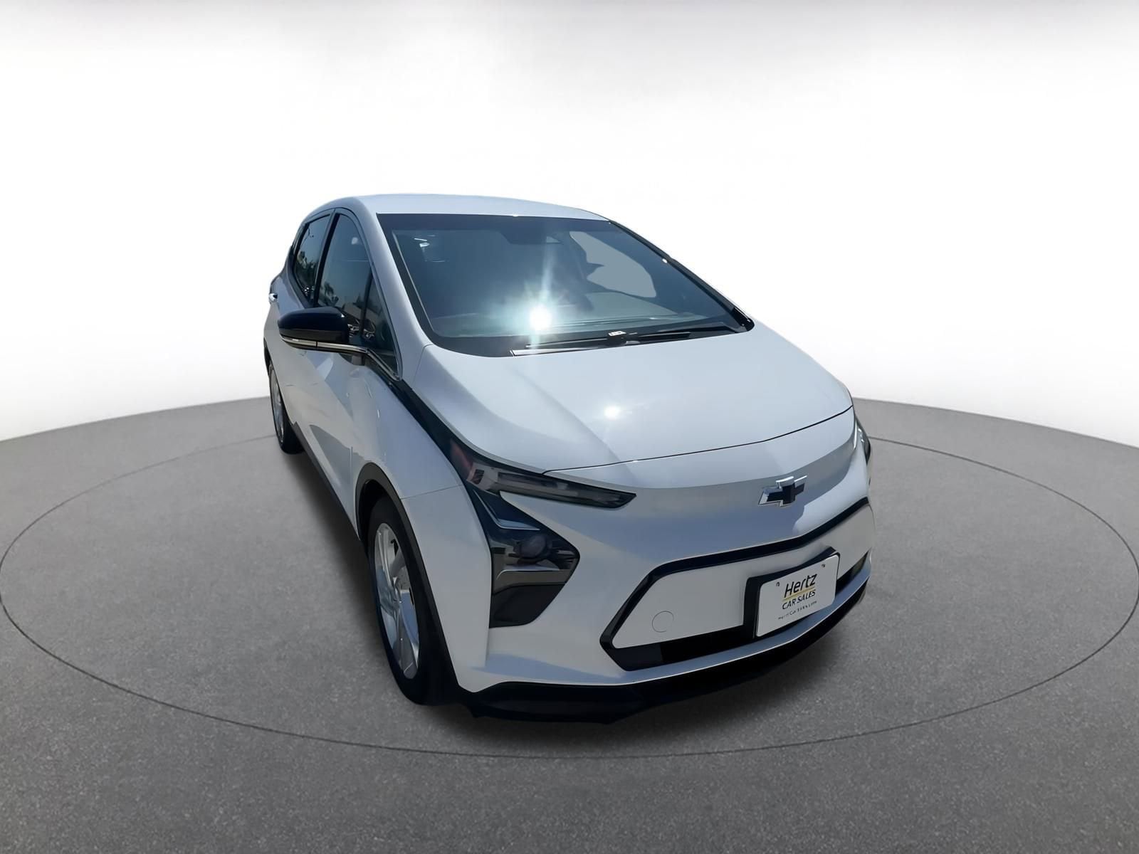 Thumbnail: 2023 Chevrolet Bolt EV - 3