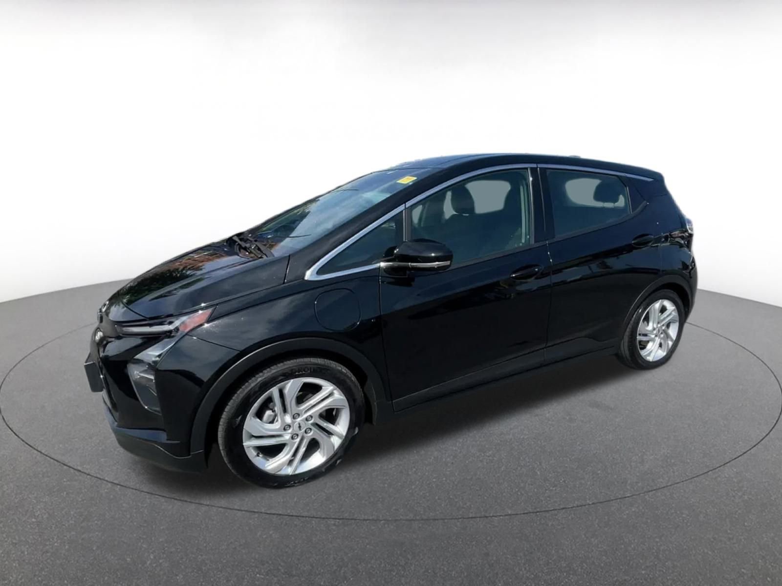 Thumbnail: 2023 Chevrolet Bolt EV - 8
