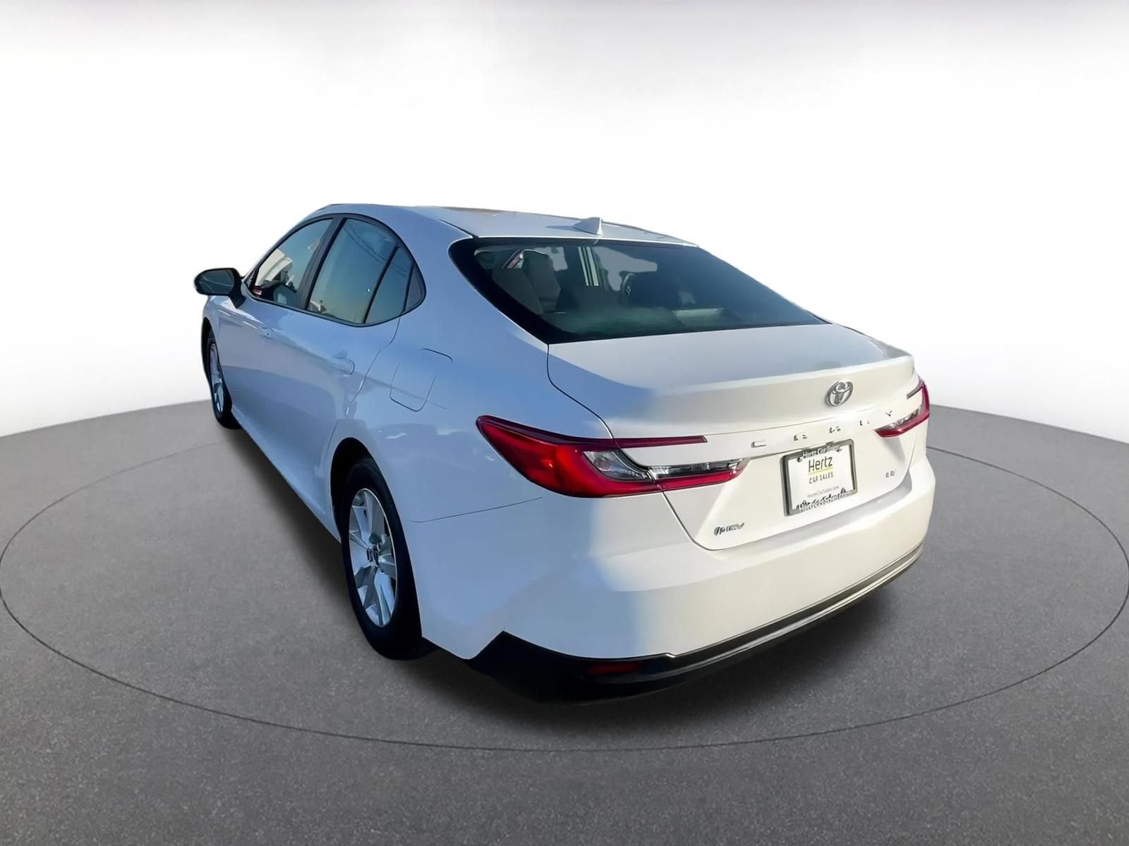 Thumbnail: 2025 Toyota Camry - 11