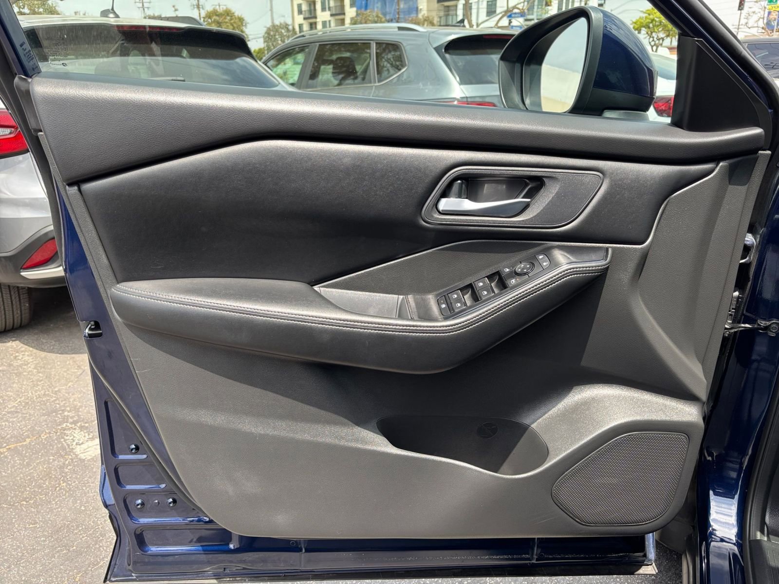 Thumbnail: 2025 Nissan Rogue - 18