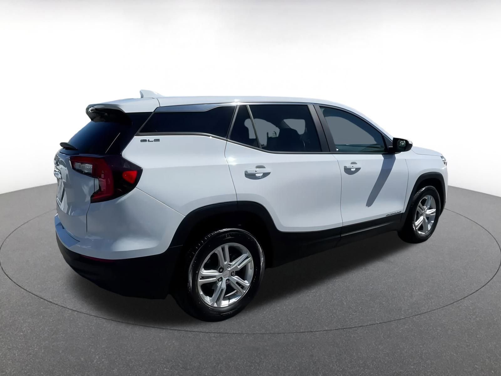 Thumbnail: 2024 GMC Terrain - 15