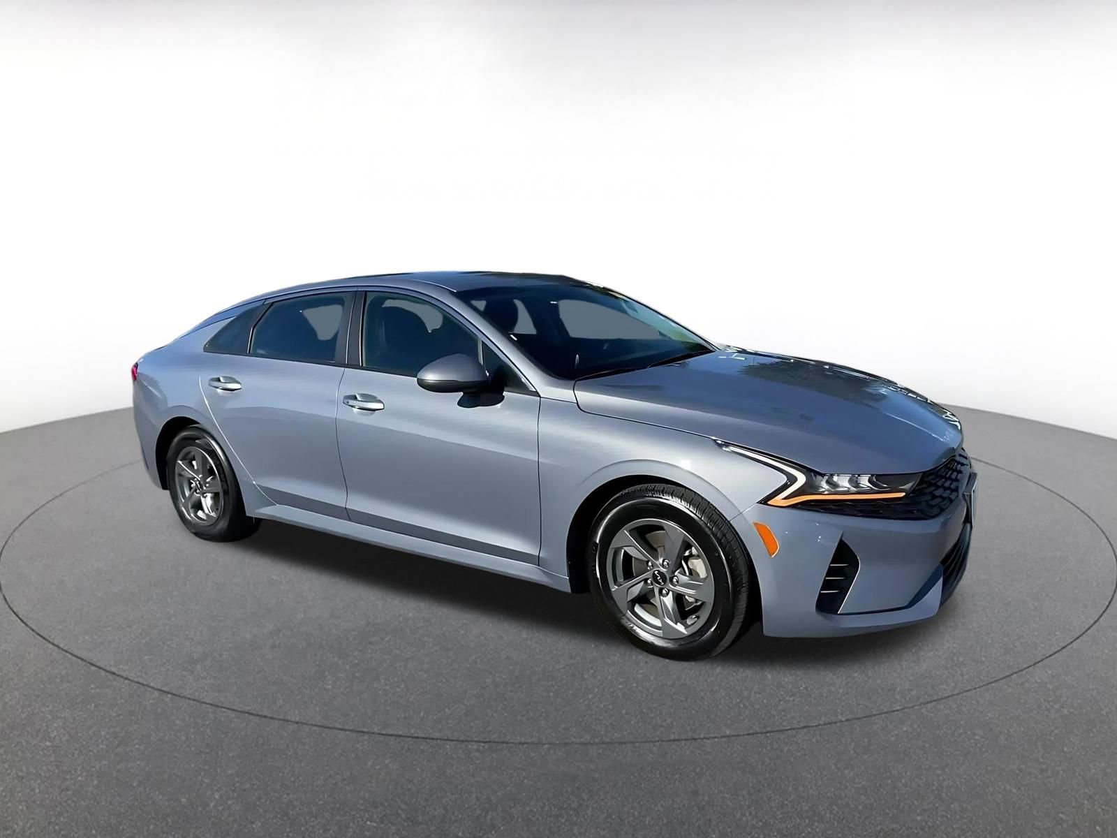 Thumbnail: 2023 Kia K5 - 2