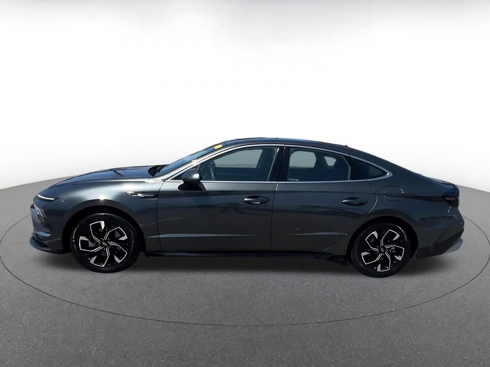 Thumbnail: 2025 Hyundai Sonata - 11