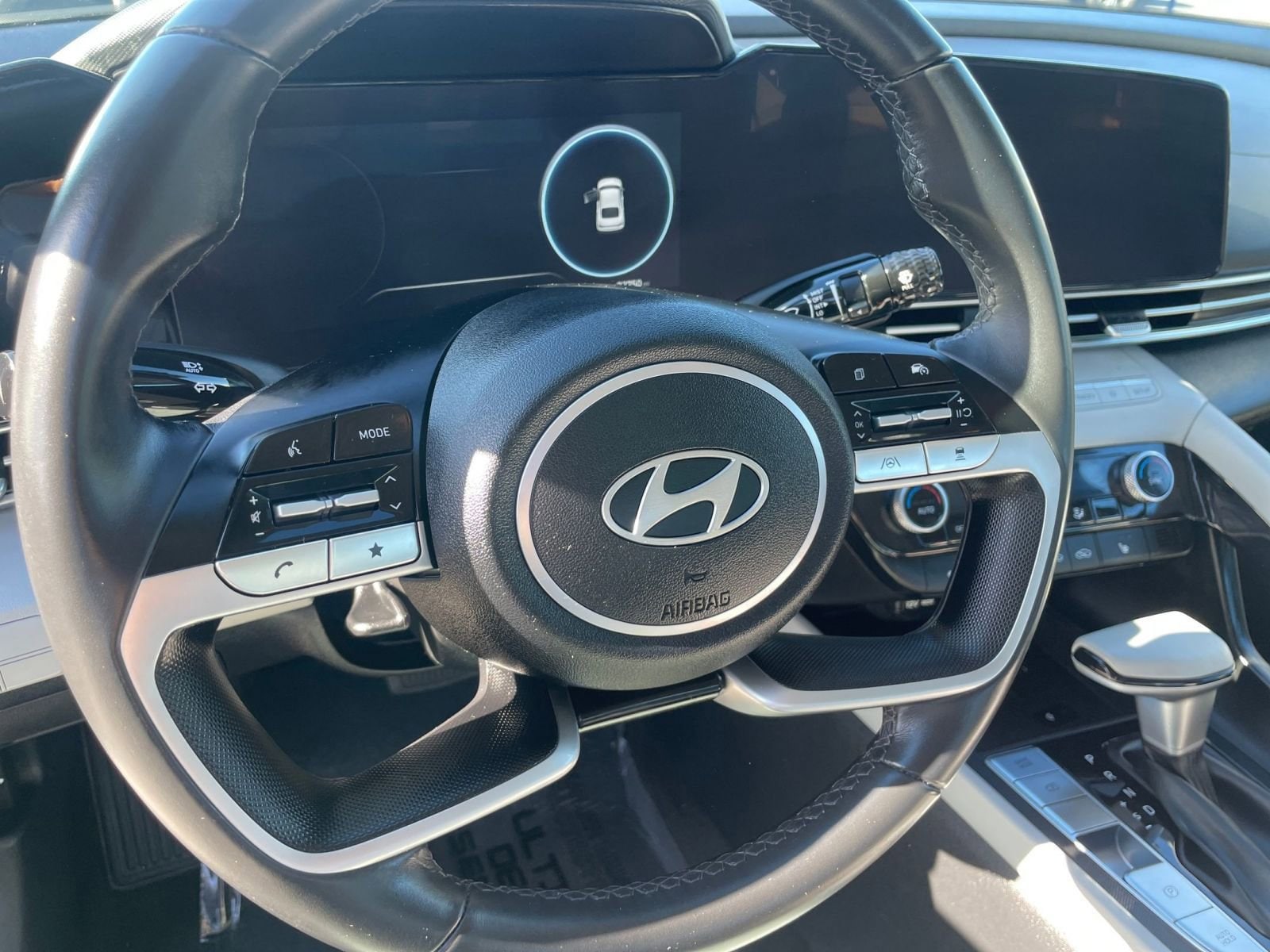 Thumbnail: 2025 Hyundai Elantra - 28