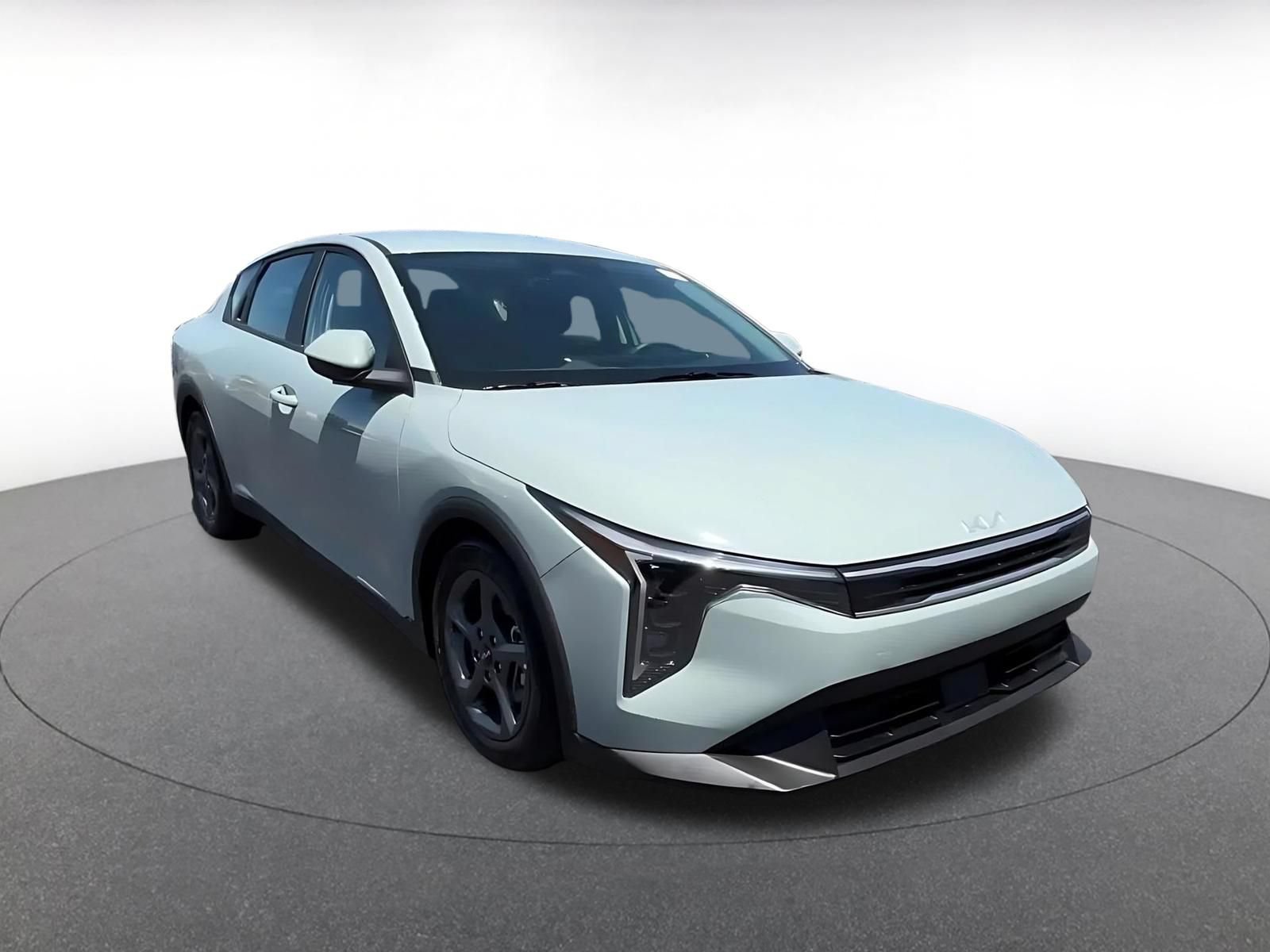 Thumbnail: 2025 Kia K4 - 3